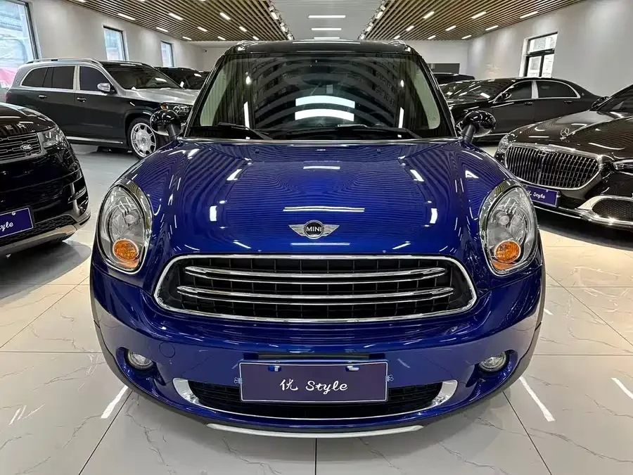 MINI COUNTRYMAN