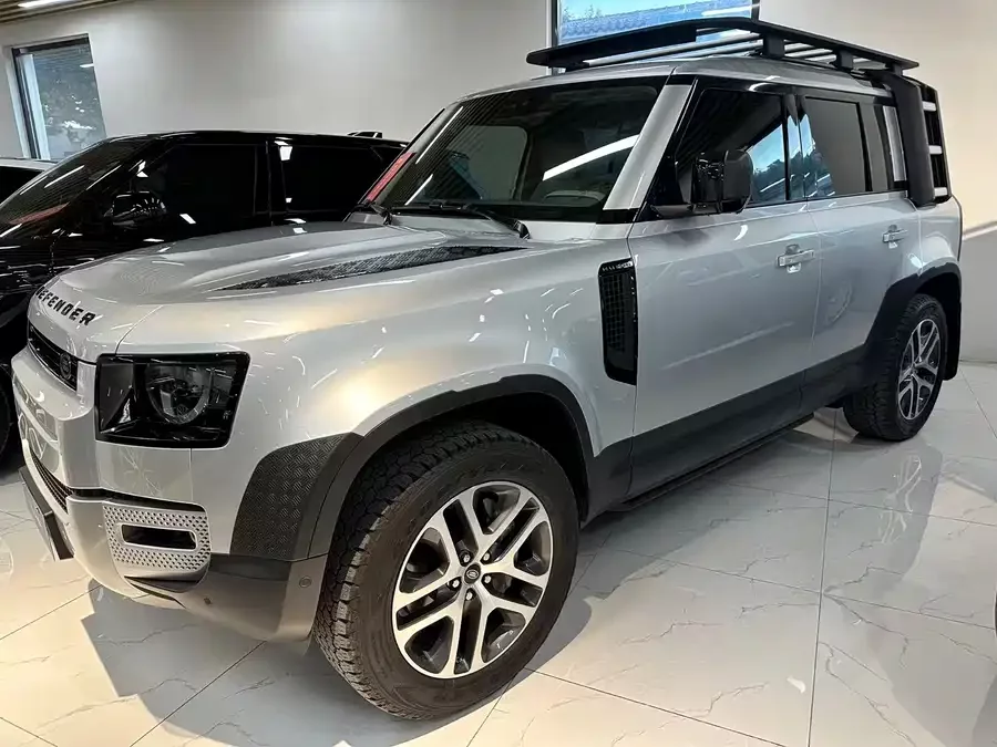 Land Rover guard