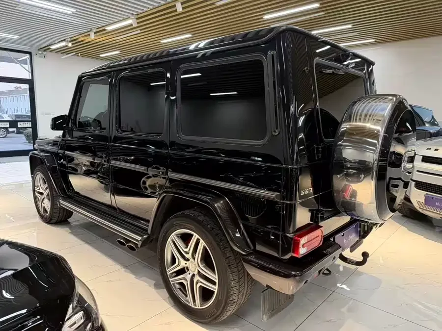 Mercedes Benz G-rated