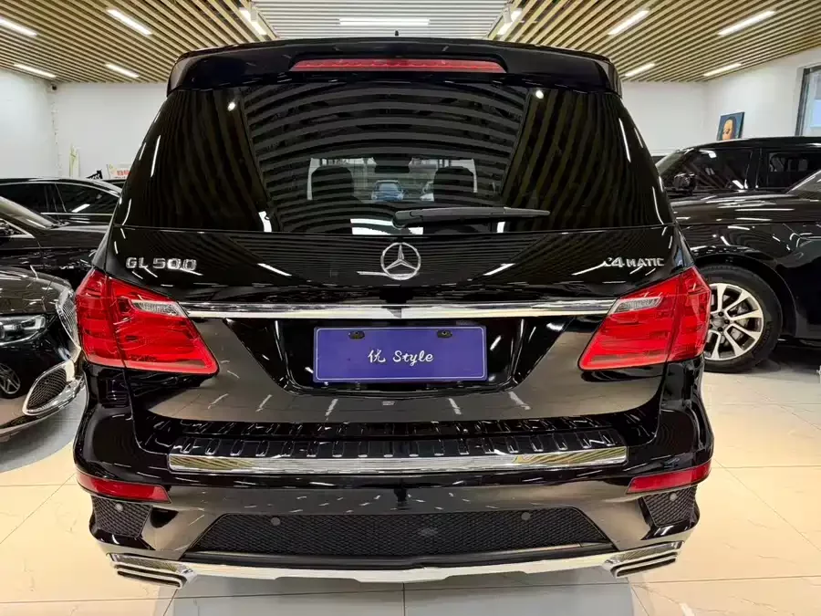 Mercedes Benz GL-Class