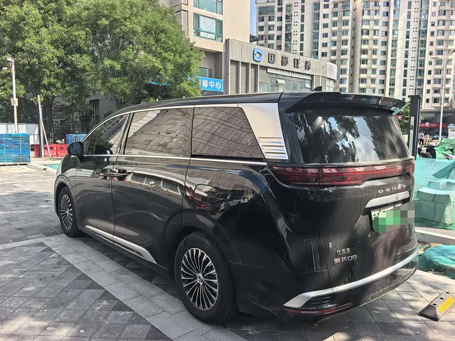 BYD D9
