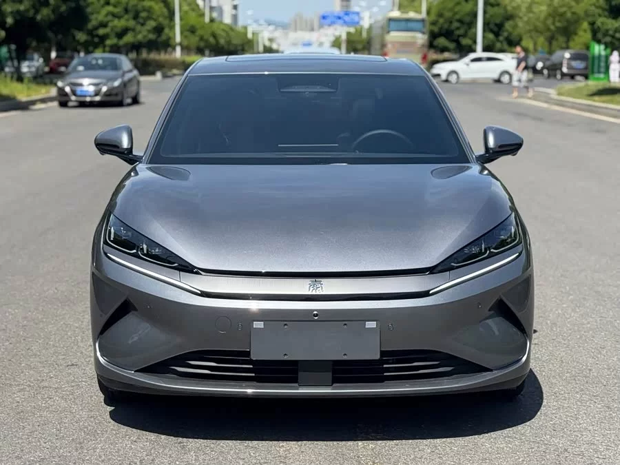 BYD Qin L