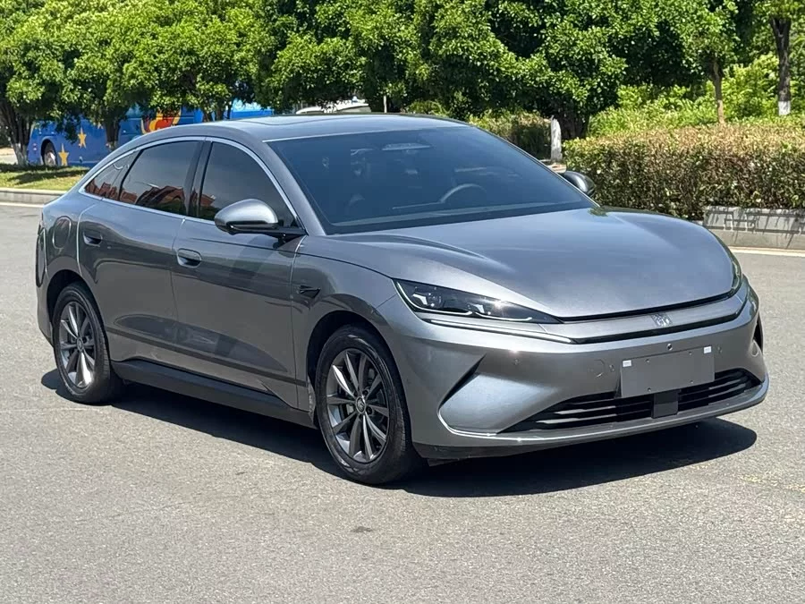 BYD Qin L