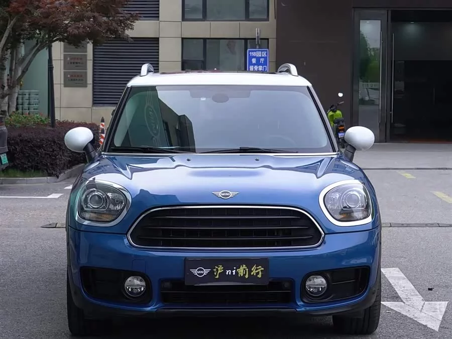 MINI COUNTRYMAN