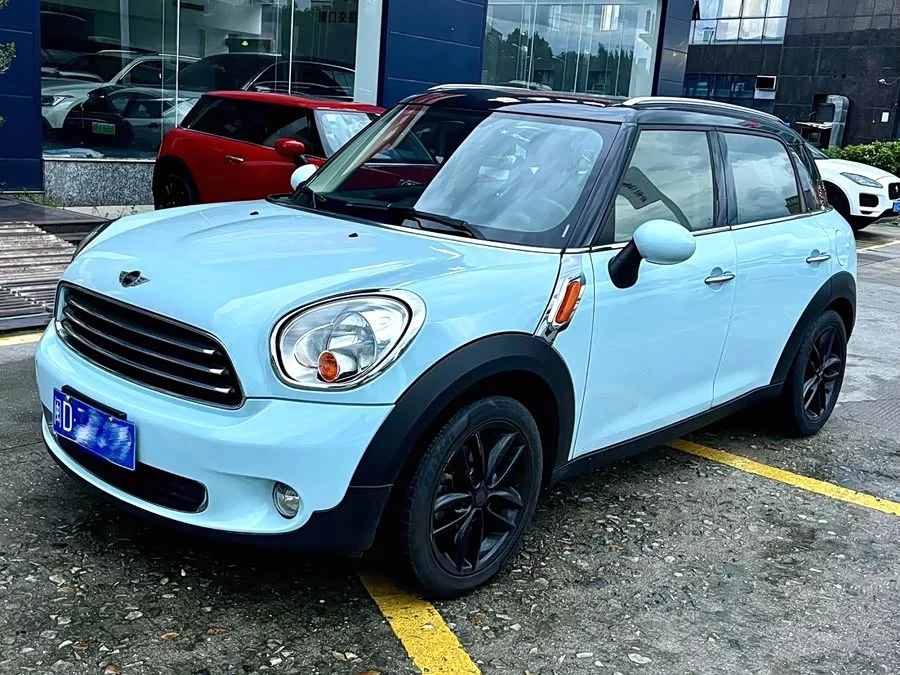 MINI COUNTRYMAN