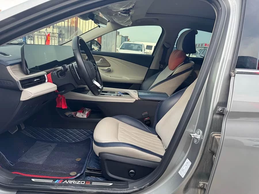 Chery Arrizo 8