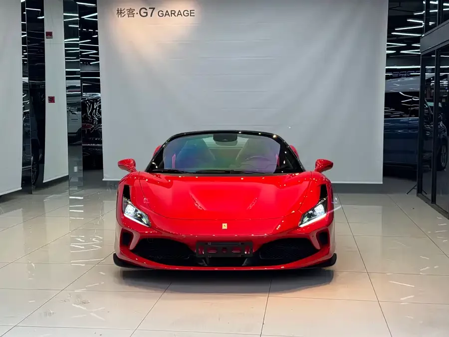 Ferrari F8