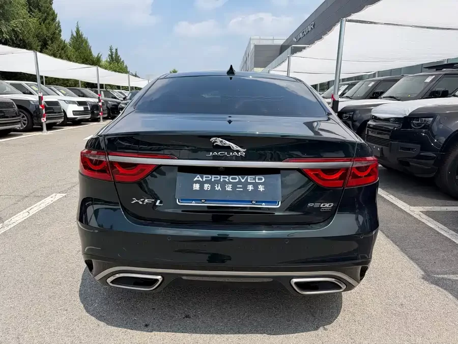 Jaguar XFL