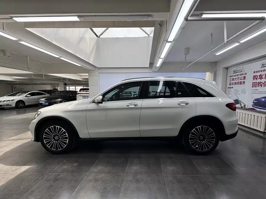 Mercedes Benz GLC