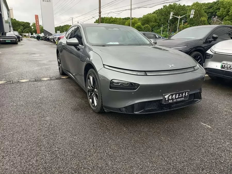 Xpeng P7
