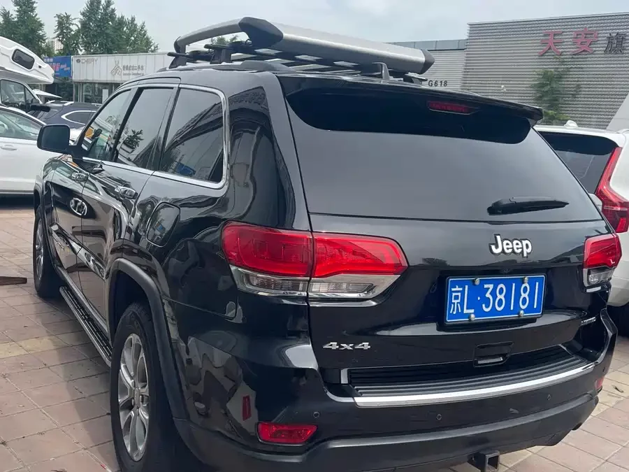 Jeep Grand Cherokee