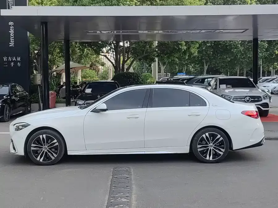 Mercedes Benz C-class new energy