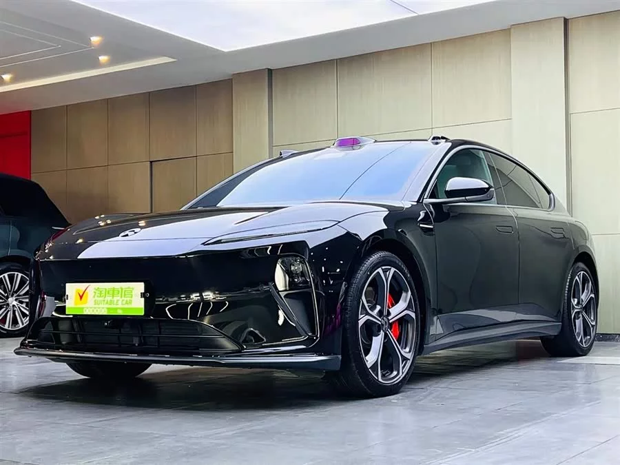 NIO ET5