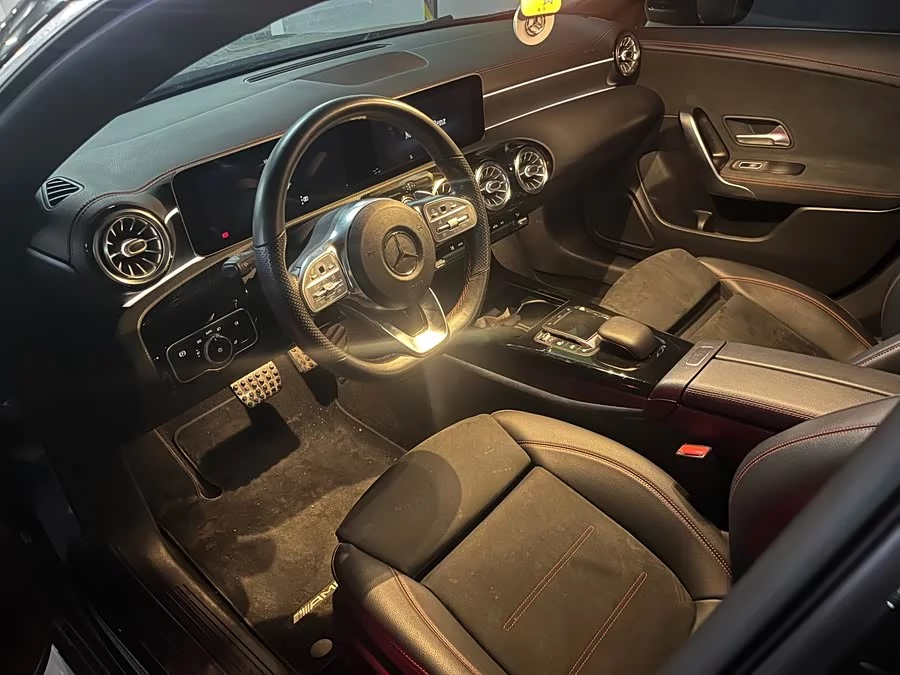Mercedes-Benz CLA