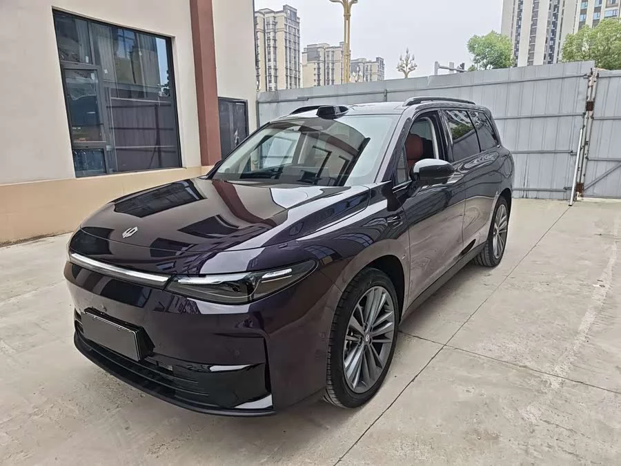 Leapmotor C16