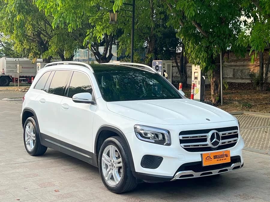 Mercedes Benz GLB