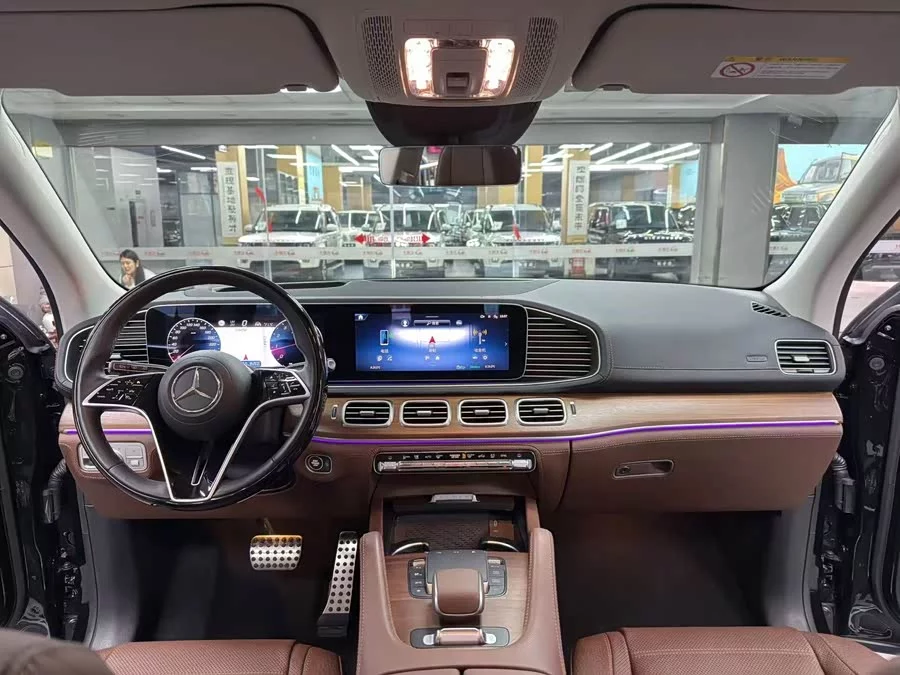 Mercedes Benz GLS