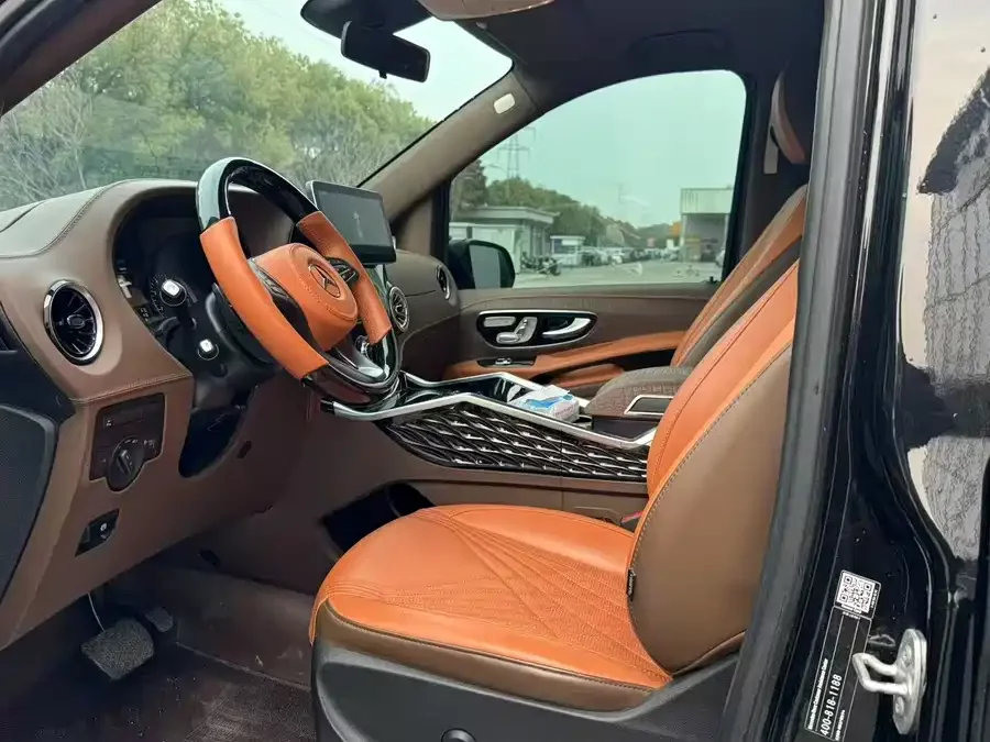 Mercedes Benz Vito