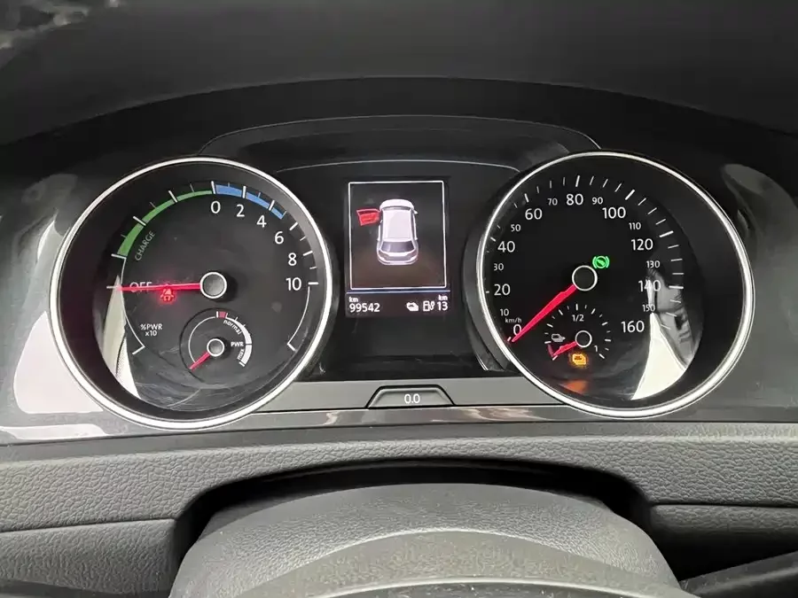 Volkswagen Golf (Pure Electric)