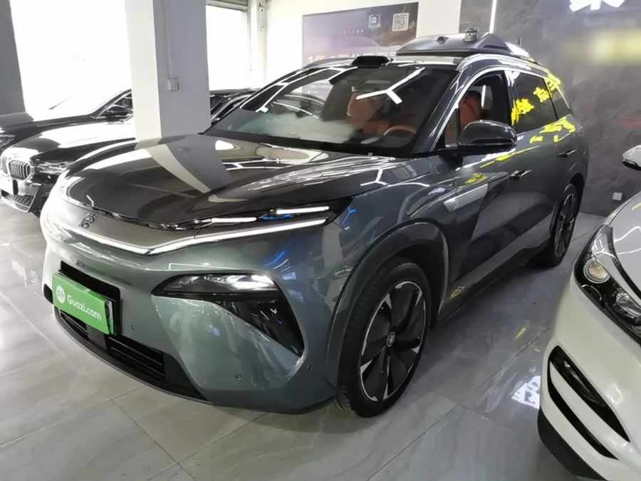 BYD Tang L