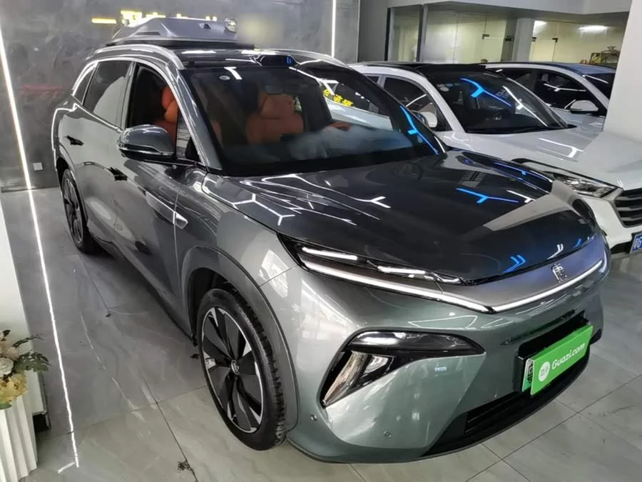 BYD Tang L