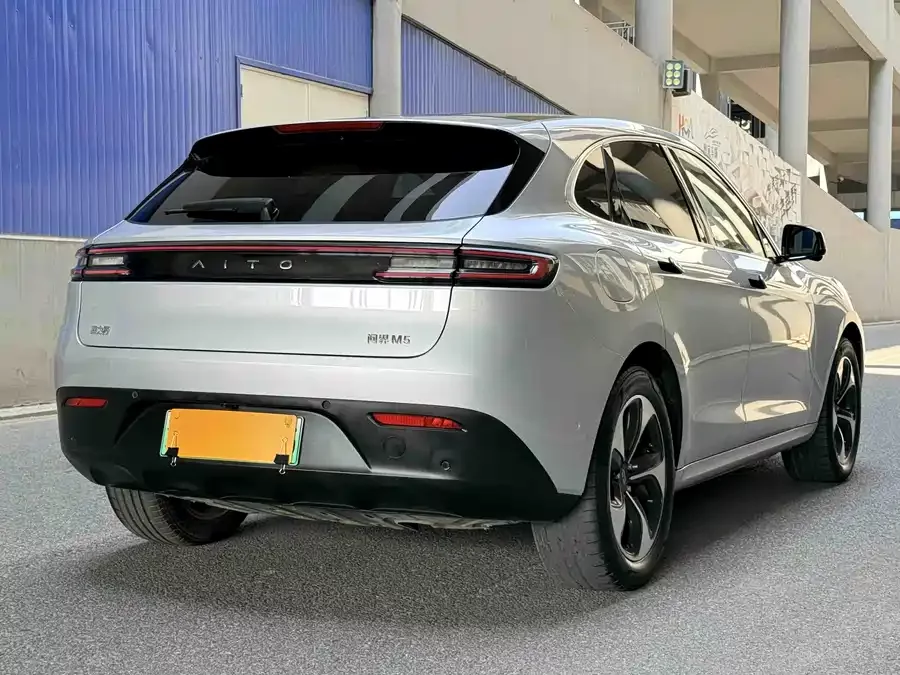 AITO Wenjie M5