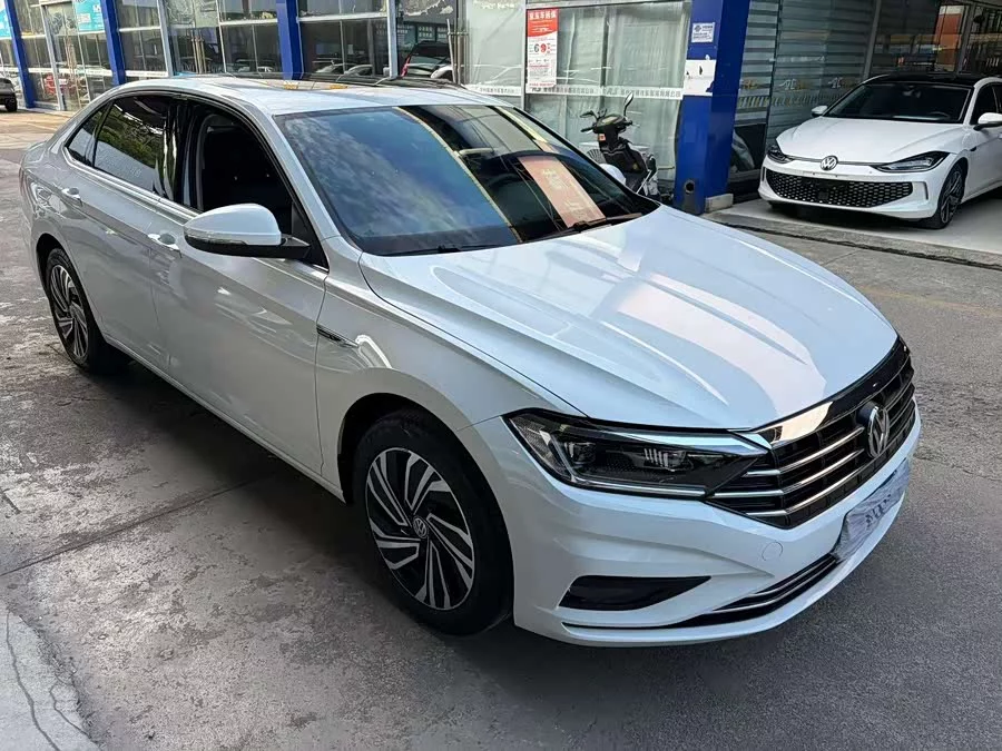 Volkswagen Sagitar