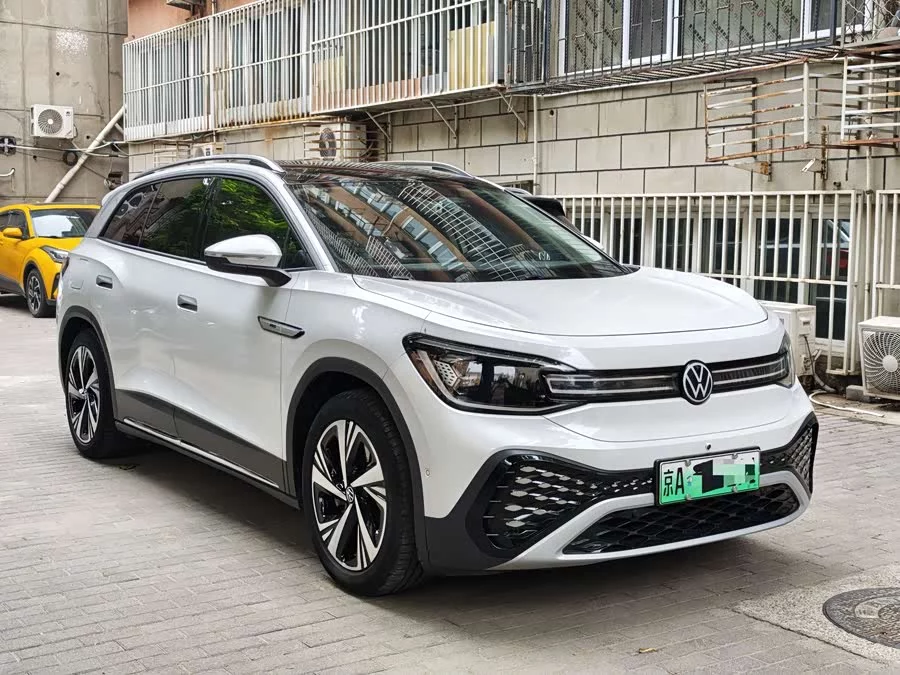 Volkswagen ID.6 CROZZ
