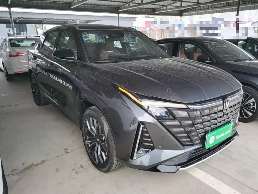 Changan UNI-Z PHEV