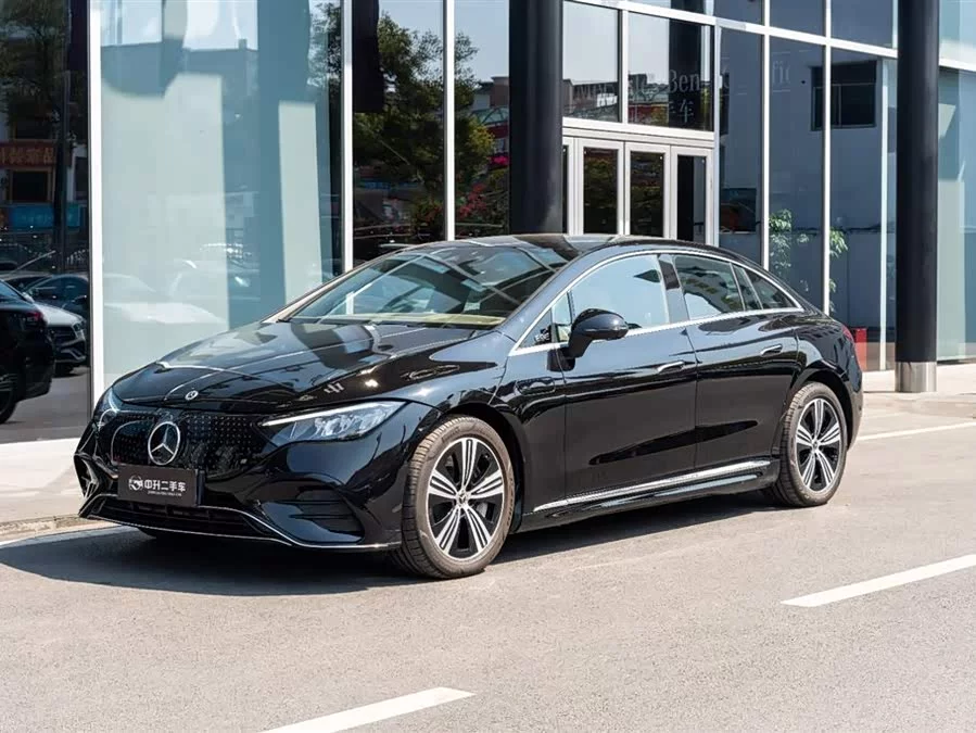 Mercedes Benz EQE