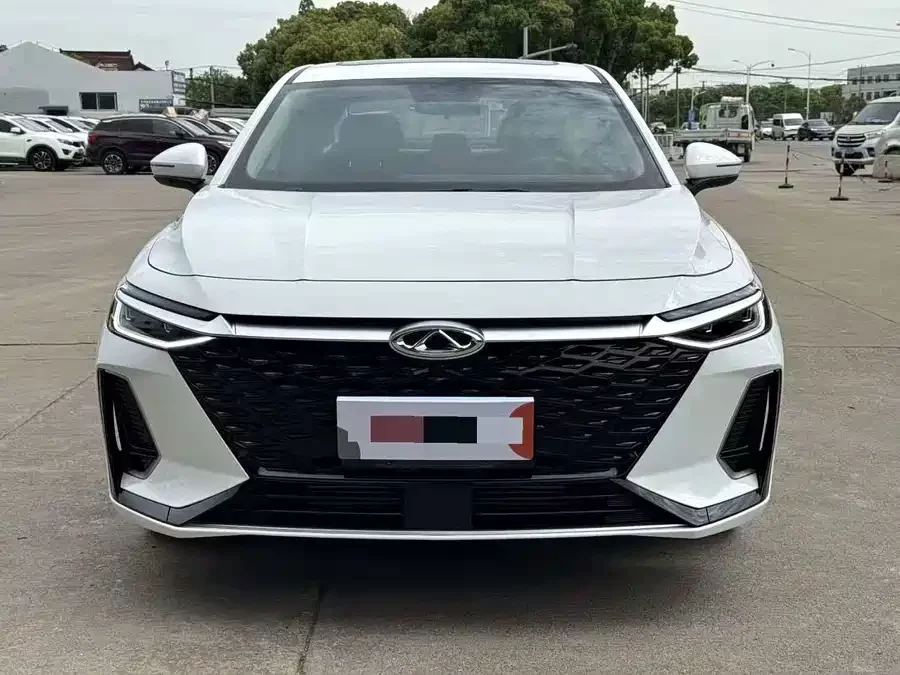 Chery Arrizo 8