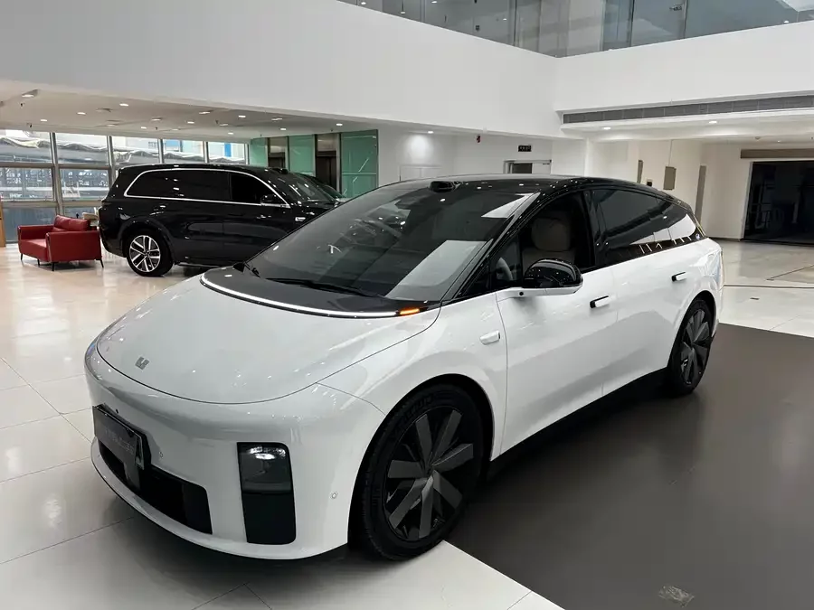 Li Auto i6
