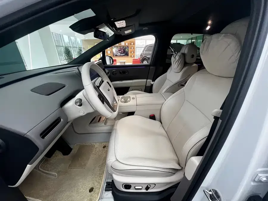 Li Auto i6