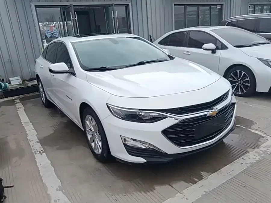 Chevrolet Malibu XL