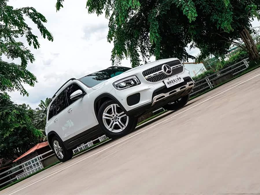 Mercedes Benz GLB