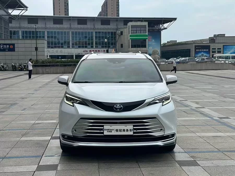 Toyota SIENNA