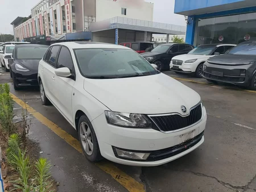 Skoda Rapid