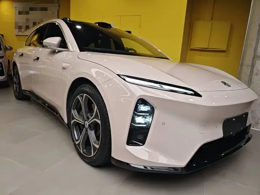 NIO ET5T