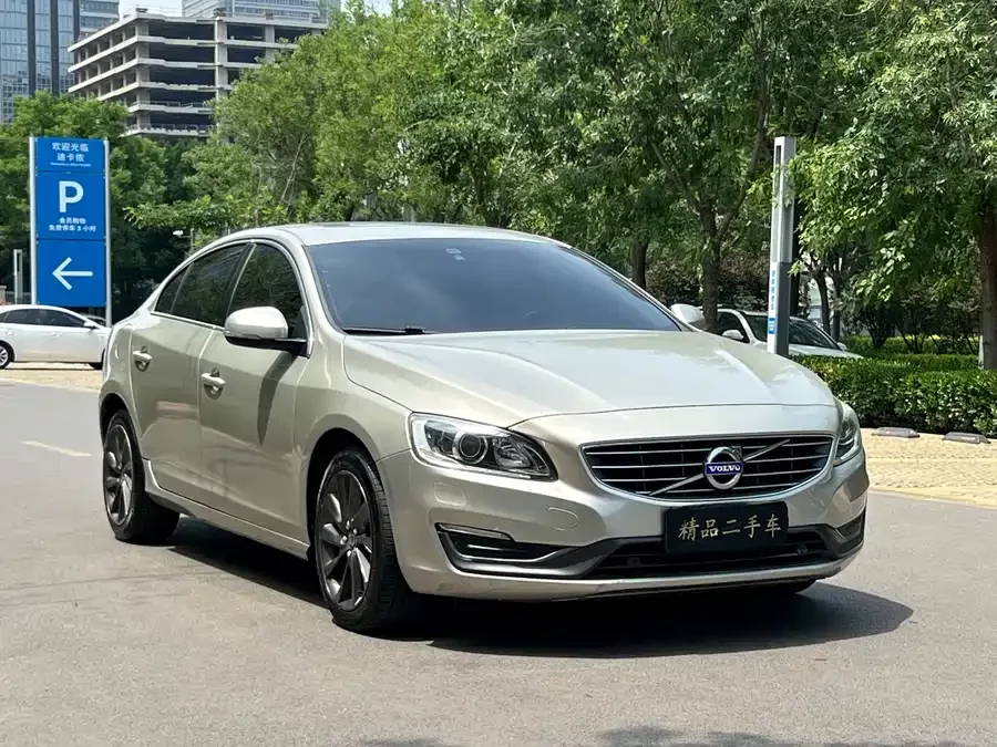 Volvo S60