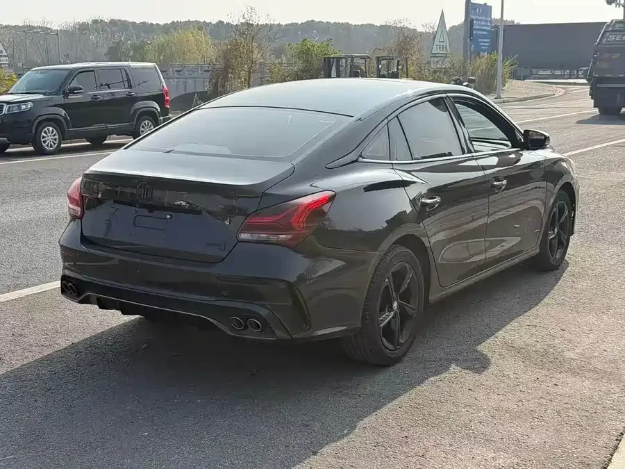 MG 5 Scorpio