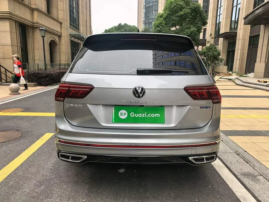 Volkswagen Tiguan L plug-in hybrid