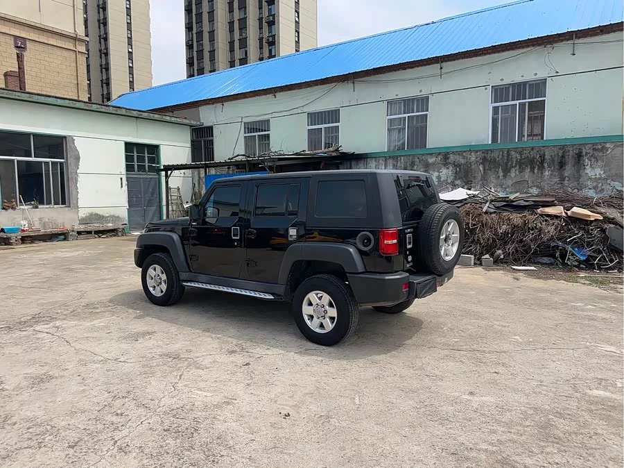 BAIC BJ40