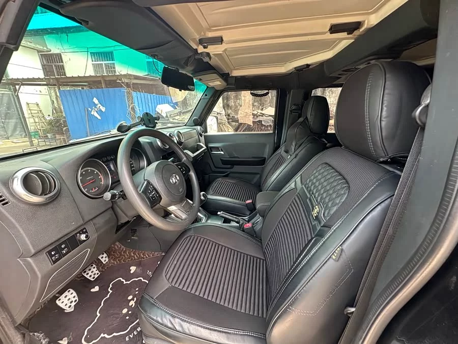 BAIC BJ40