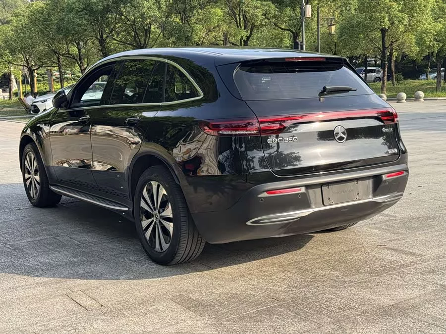 Mercedes Benz EQC