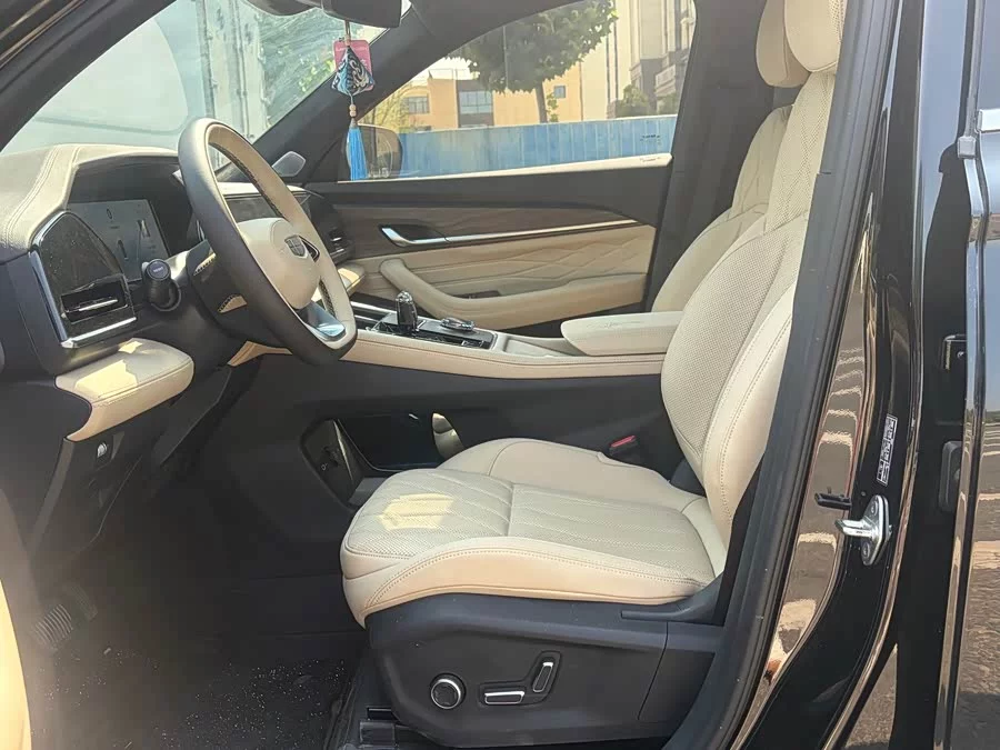 Geely Xingyue L