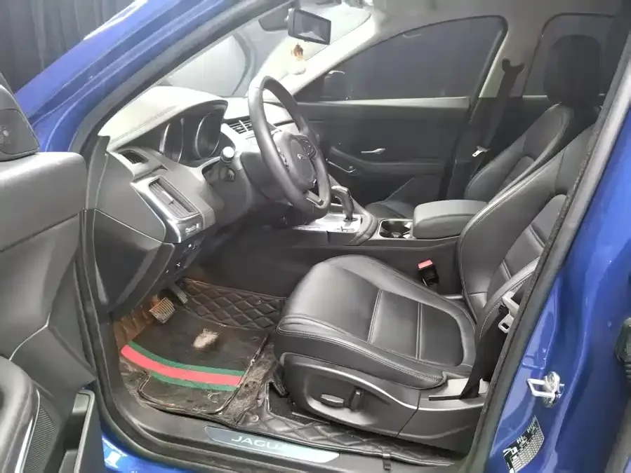 Jaguar E-PACE