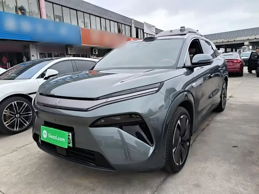 BYD Tang L