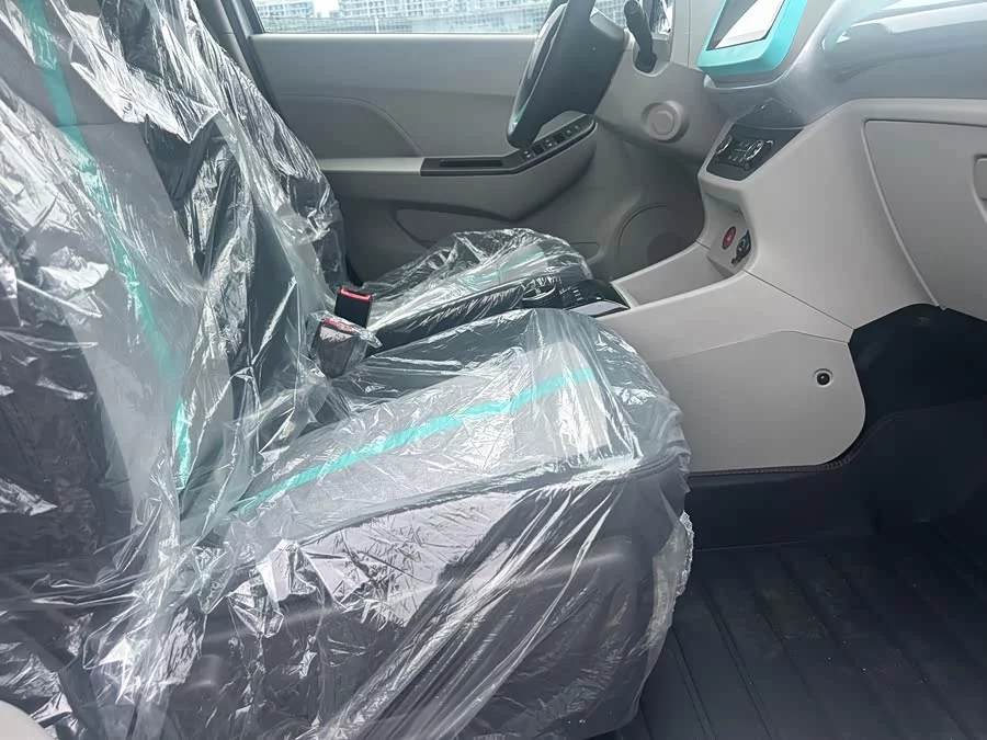 Jiangling Easy EV2