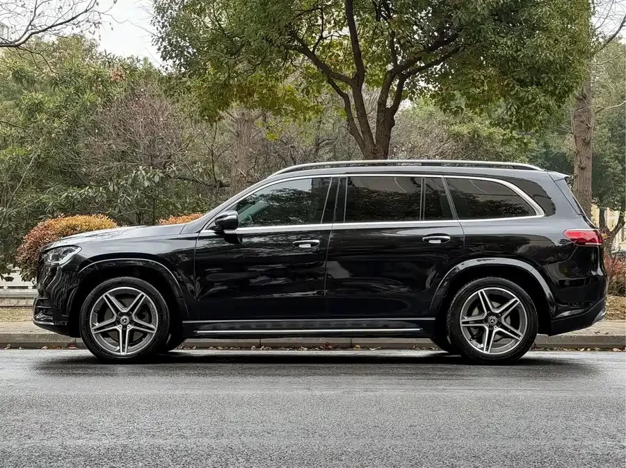 Mercedes Benz GLS