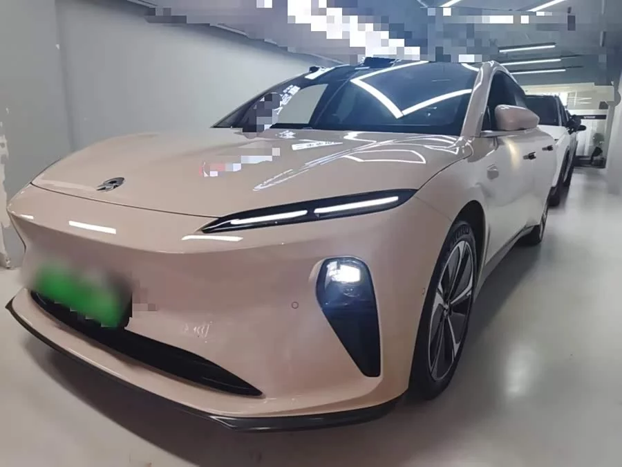 NIO ET5T